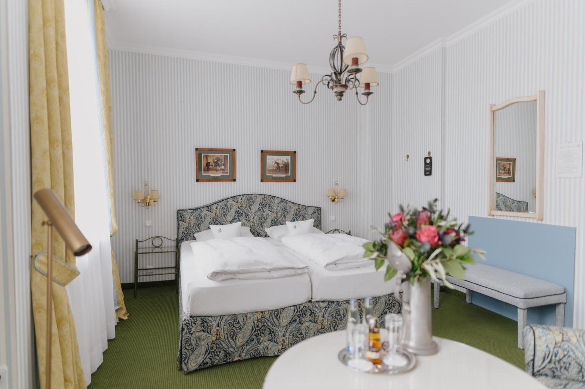 Romantik Hotel Zur Post Fuerstenfeldbruck Exteriér fotografie